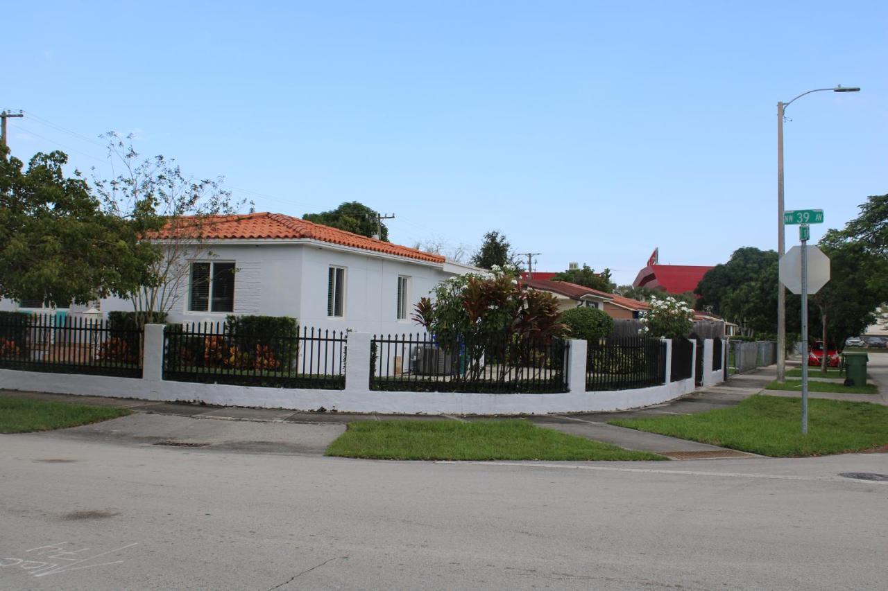 Main House 3 Bed 2 Bath & Guest House 1 Bed 1 Bath Miami Exterior foto